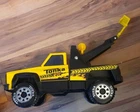 TONKA - STEEL CLASSICS TOW TRUCK - STEEL CAB - NICE