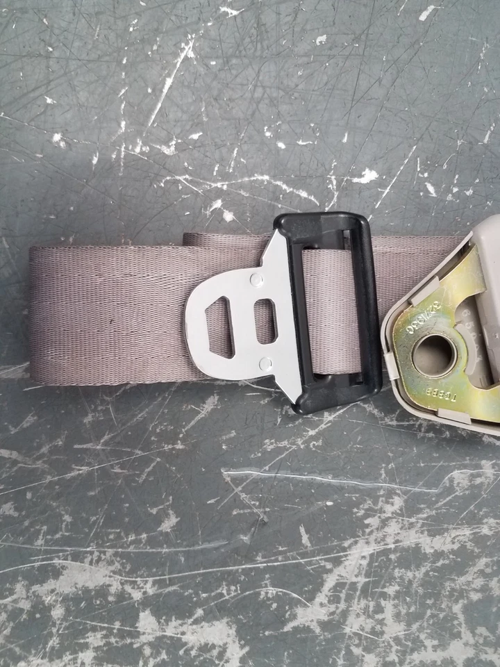 2002 Grand Marquis / Crown Vic Victoria Seat Belt Set #1010 D2 - Image 3 of 4