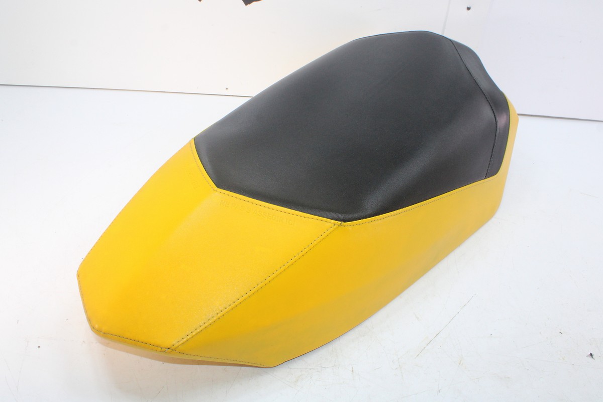 13-20 Ski-doo Mxz 600 Blizzard Ho E-tec Seat black and yellow