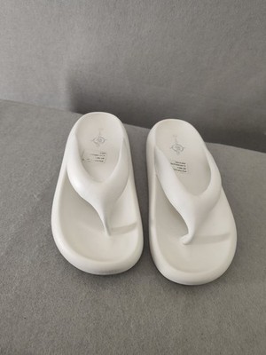 Sole Mates Puff Flip Flop Women Sandals 11 White Rubber Platform Comfort Shoes