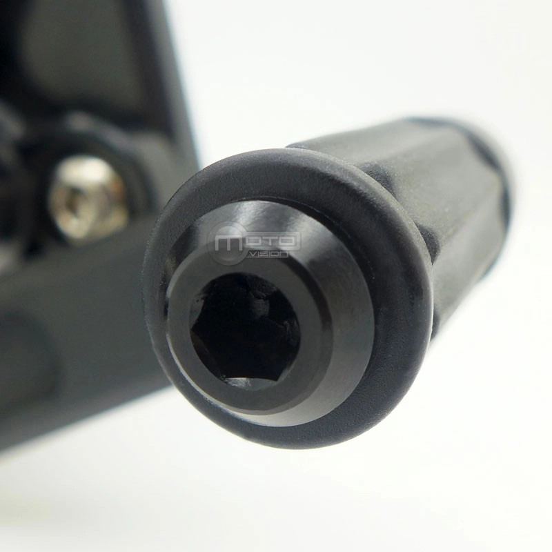 Commandes reculées de piste pour optimiser la posture sur Ducati Panigale 899