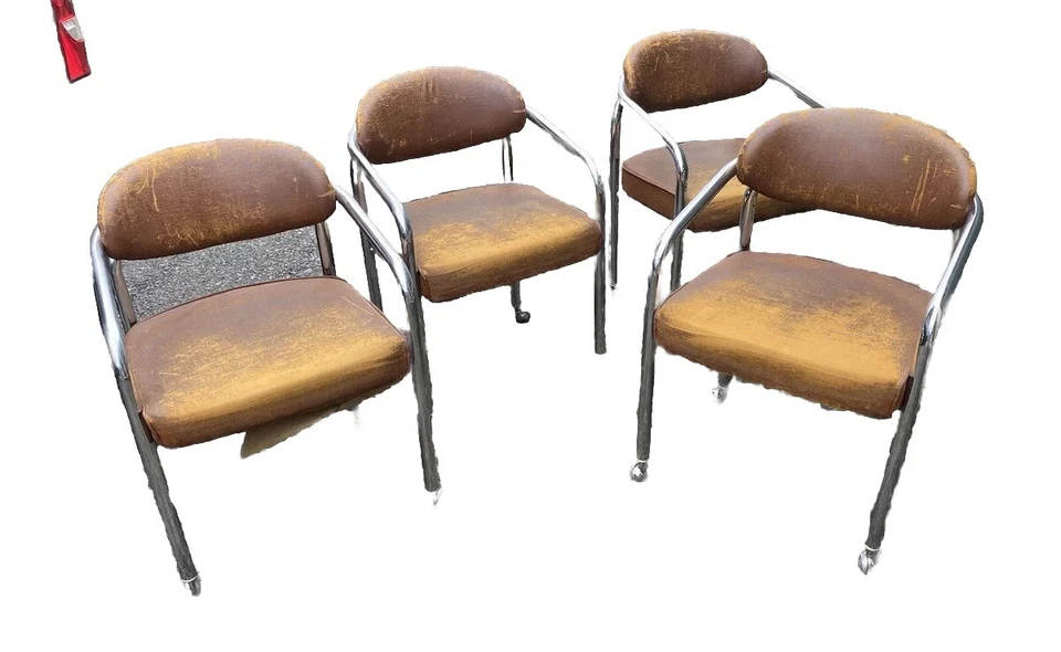 Sillones de comedor modernos de mediados de siglo tubo marco cromado asientos y respaldo de cuero Foto 4 de 4