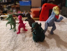 Trendmasters Godzilla figure  1.5” Tall Tohoco W/4 More T-Rex, Dinosaurs 5 Total