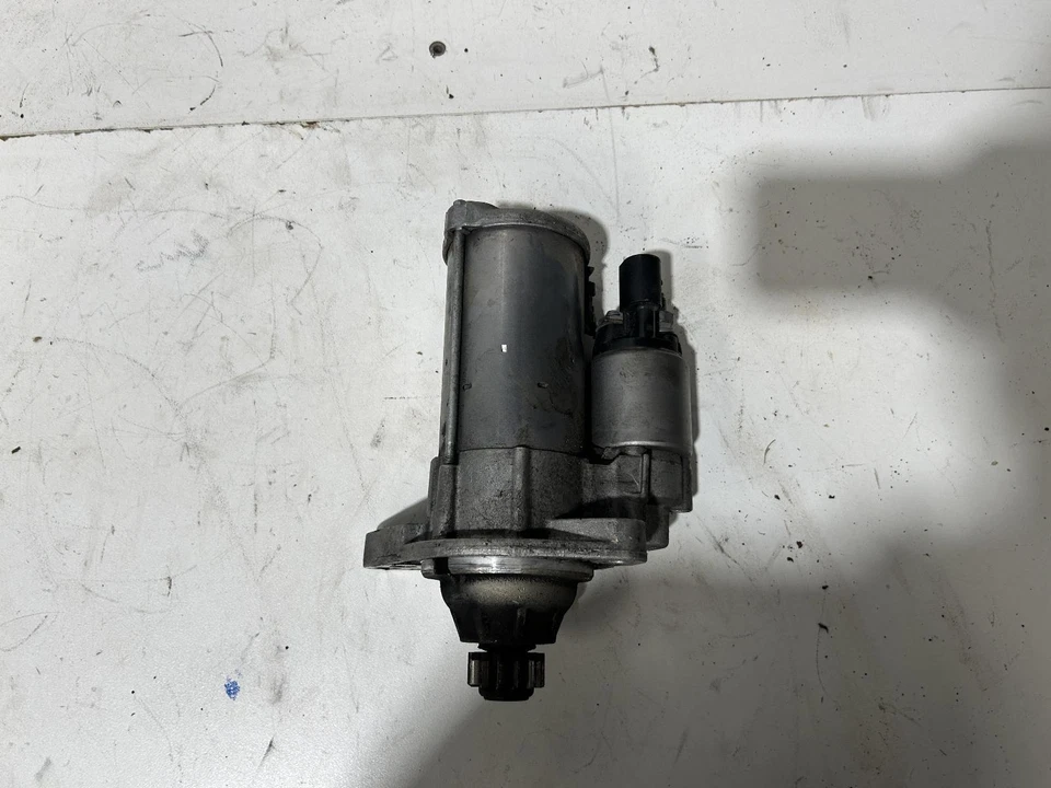 Volkswagen Golf Starter Motor GEN 7 12/2012-08/2020 - image 2 of 4