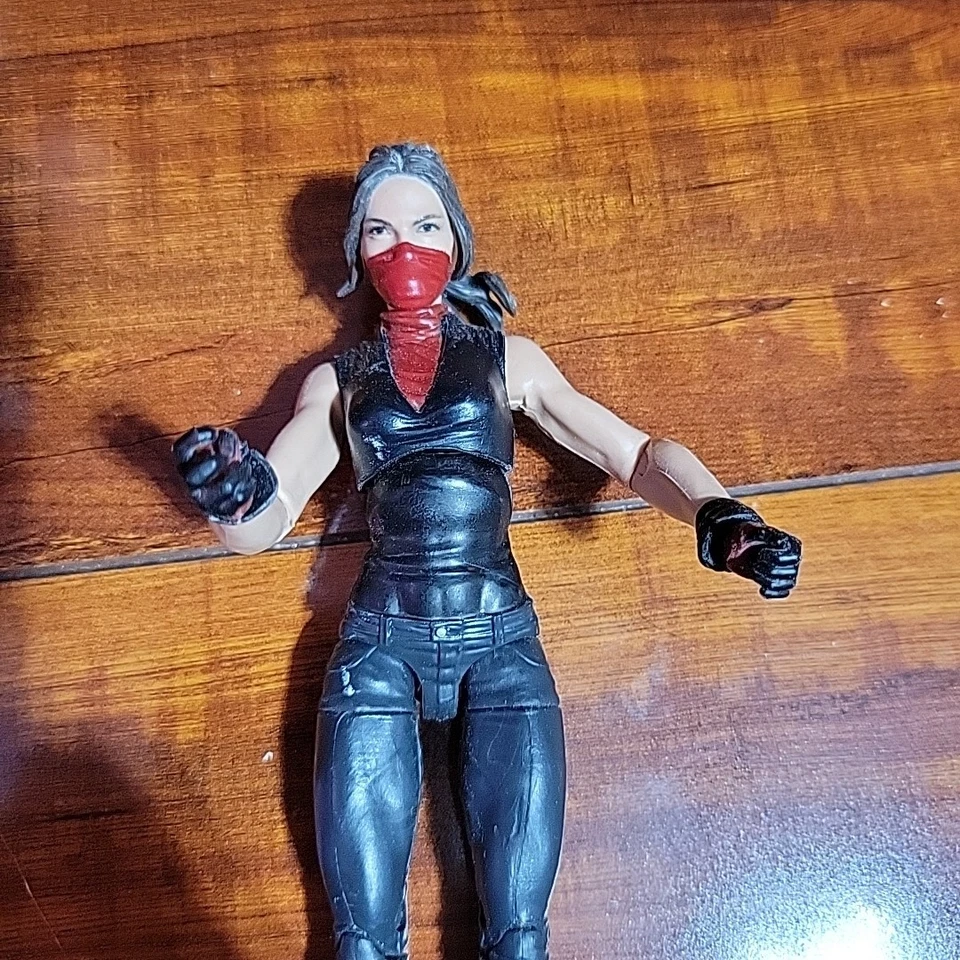 Figura Usada Marvel Legends Hasbro Man-Thing Serie BAF Netflix ELEKTRA 6" Foto 4 de 4