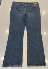Levi  s Jeans Bootcut Blue Denim Stretch Women  s Size 16 Long fit 36x31 