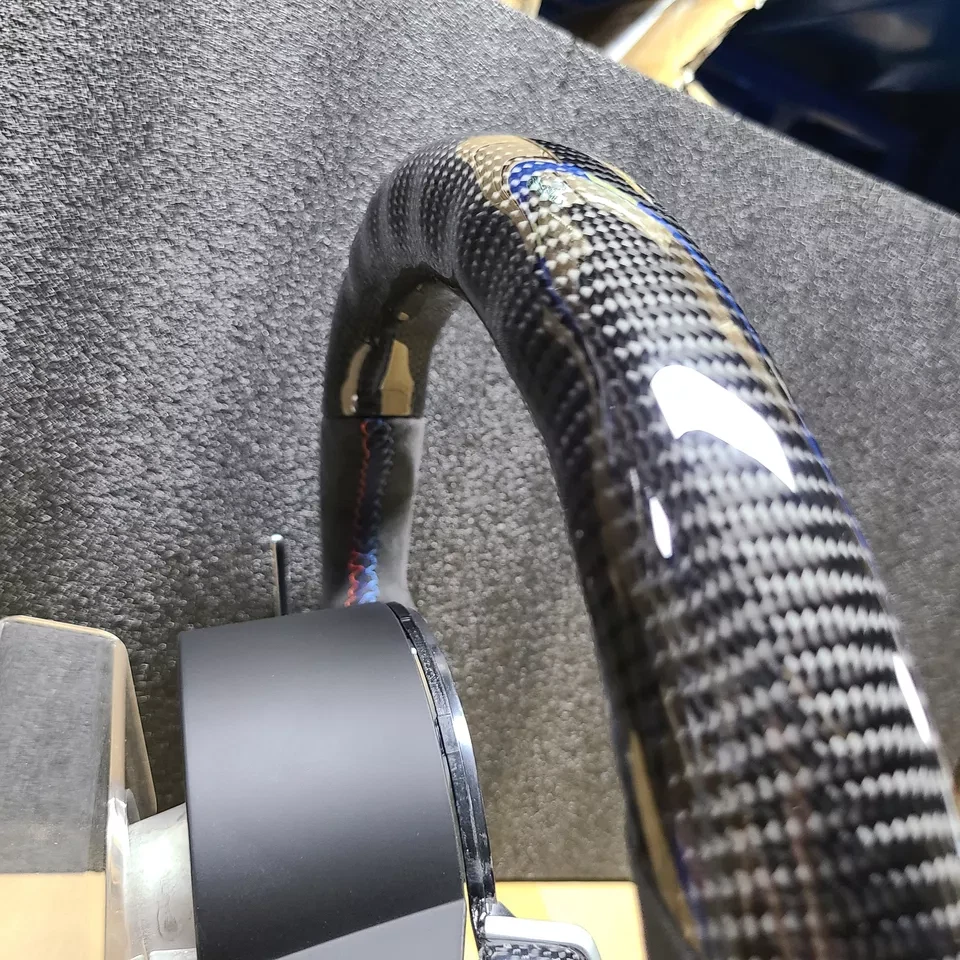 Alcantara fibra de carbono LED con volante térmico F10 528I 550i M5 serie 5 GT Foto 4 de 4