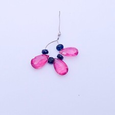 7 Cts. Tourmaline naturelle coupe fine goutte (6 x 10 mm) et perles saphir 4 mm - environ