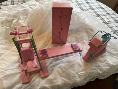 boîte scellée barbie salle de gymnastique mattel vintage 1984
