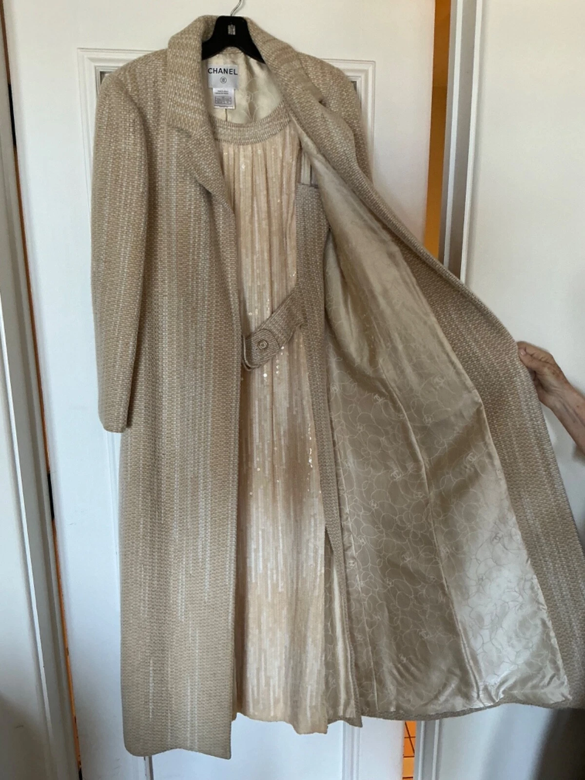 Bellissimo abito e cappotto Chanel Ensemble paillettes