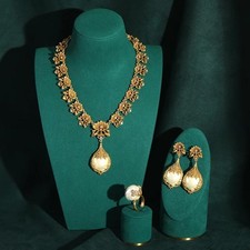 Baroque Pearl Jewelry Set Vintage Flower Necklace Earrings Ring Wedding Bride