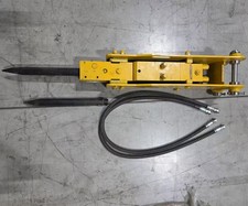 Hydraulic Breaker Hammer 2-3.5 Ton Mini Excavator Attachments For AGT Typhon AHM