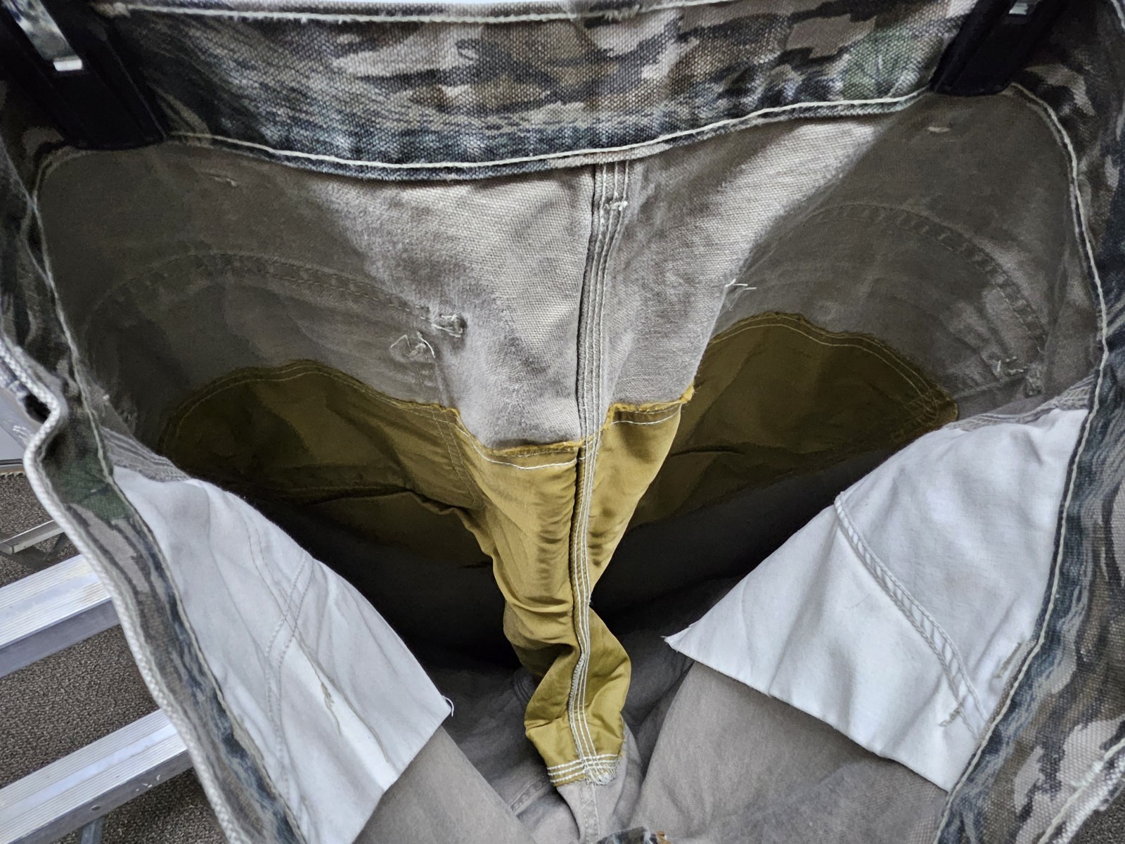 Vintage CARHARTT Mens Size 40x30 Mossy Oak Treestand Camo Canvas Hunting Pants thumbnail 6