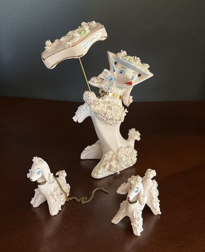 Vintage Pink Porcelain Spaghetti Poodle Figurine With Parasol And 2 Puppies.