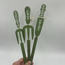 Garden Decor: Metal Vegetable Markers - Carrots, Peas, Green Beans Garden Stakes