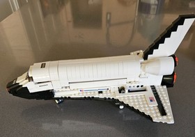 Lego Shuttle Adventure 10213 not complete