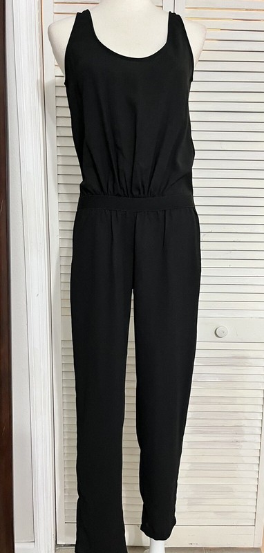 Woo Woo Shop Chic Romper Sleeveless Black Jumpsuit Size Small Classic - Luxury