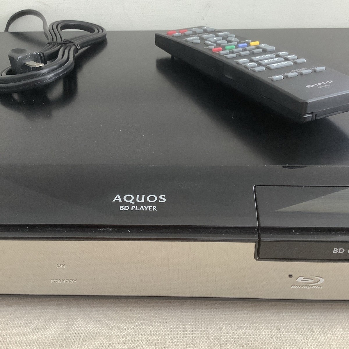 Sharp Aquos BD-HP20 Blu-Ray DVD Player w/ Remote Power Cord TESTED 