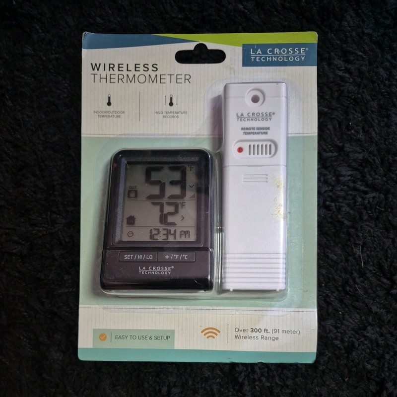 La Crosse Technology 308-1409BT-CBP Wireless Temperature Station