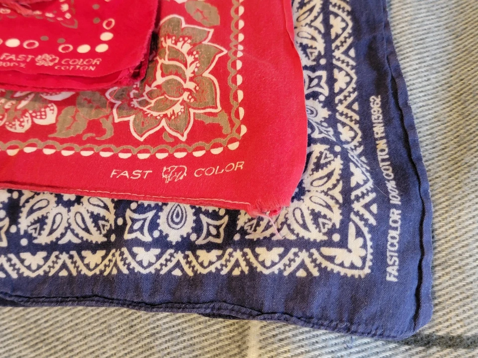 Vtg Fast Color Bandana Lot Of 4 W Flaws Elephant Trunk Down ×2 Trunk Up ×1 - Image 2 of 4