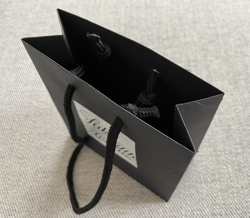 Earn a $75 Saks Fifth Avenue Gift Card When You Spend $150