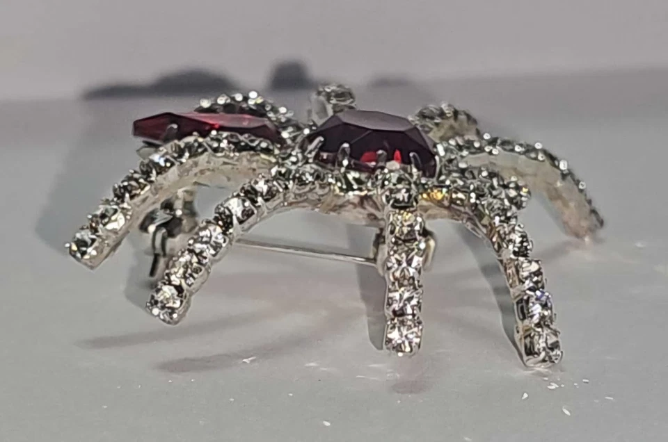 Spider Brooch Pin Silver Tone Red And White Rinestones - Изображение 4 из 4