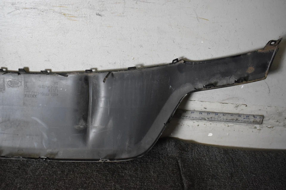 Range Land Rover Evoque 2020-2023 difusor trasero parachoques cubierta labial alerón OEM Foto 4 de 4