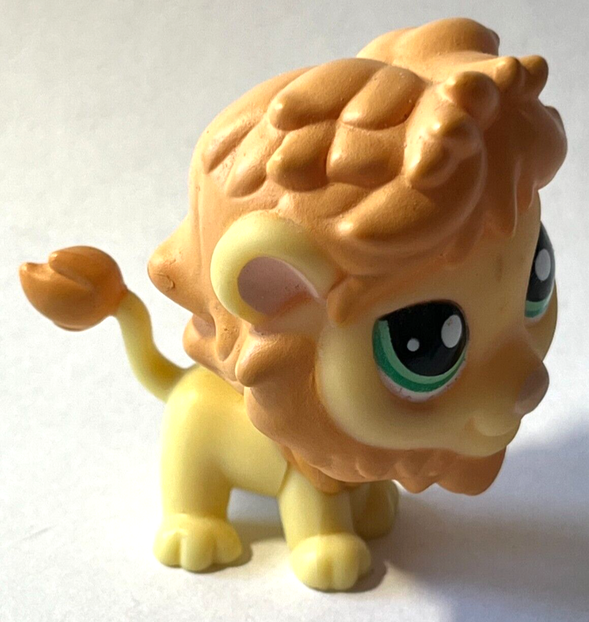 LPS Yellow Orange Lion Kitty Cat Green Eyes Littlest Pet Shop Kids Toy
