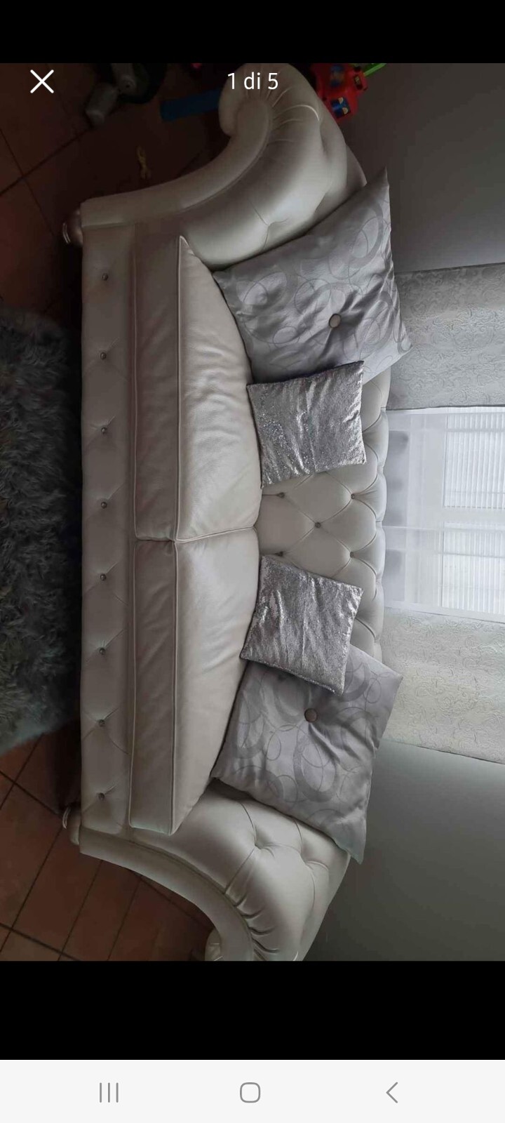 Foto 1 di 5