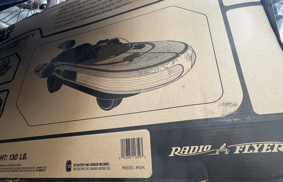 Star Wars Luke Skywalkers Landspeeder Tatooine 12v Radio Flyer Kids Ride On New - Image 4 of 4