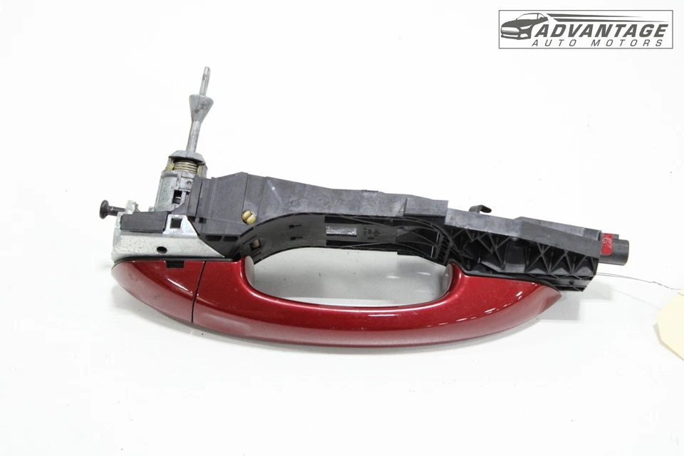 2012-2019 VOLKSWAGEN PASSAT FRONT LEFT SIDE EXTERIOR DOOR HANDLE W/ BASE OEM - Image 2 of 4