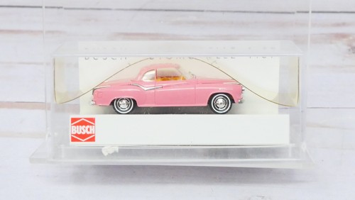 Busch 43102, Borgward Isabella cupé de 2 puertas, rosa, escala 1/87 HO | Zustand: New