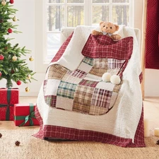 Greenland Home Holiday Style 100% Cotton Patchwork Throw Quilt - Jolly Stocking