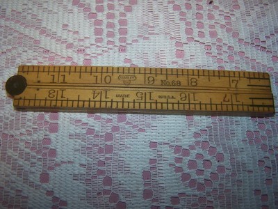 Nice 2ft.  Vintage Stanley Rule & Level Co. Folding Ruler No. 68 Basswood Brass.
