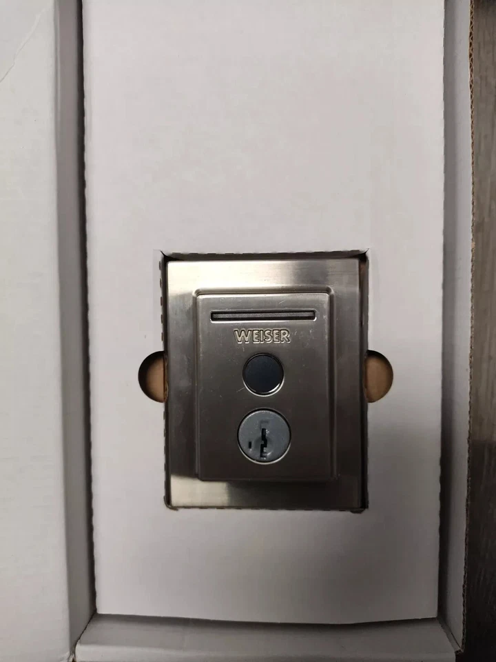 Cerradura de puerta inteligente Halo Touch - Acabado contemporáneo de níquel satinado + Acce de huellas dactilares Foto 2 de 2