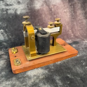 Base De Sondeur Télégraphique Signal 400 OHM - Pour Pièces Ou Affichage