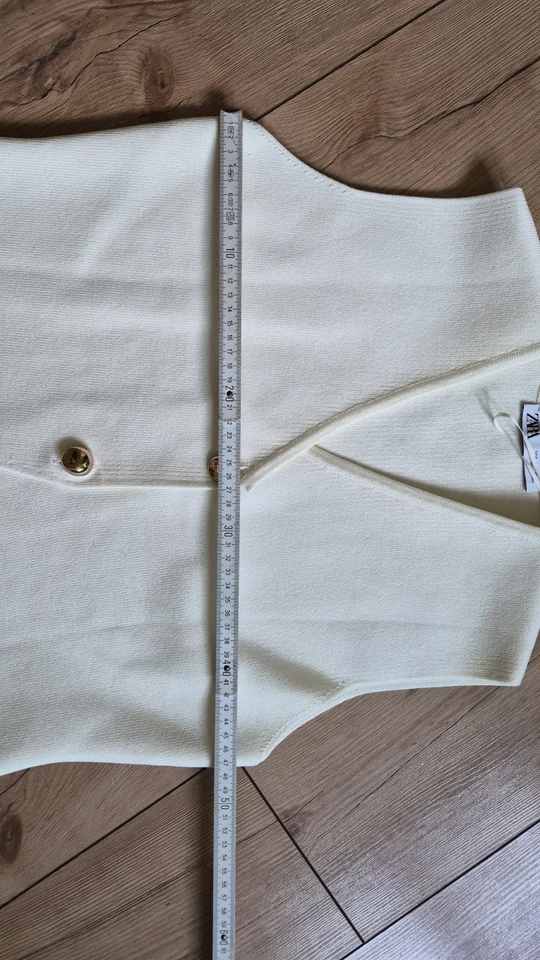 Zara Damen Strickweste Cardigan beige Gr. XL V-Ausschnitt Knopfleiste ärmellos - Bild 2 von 4