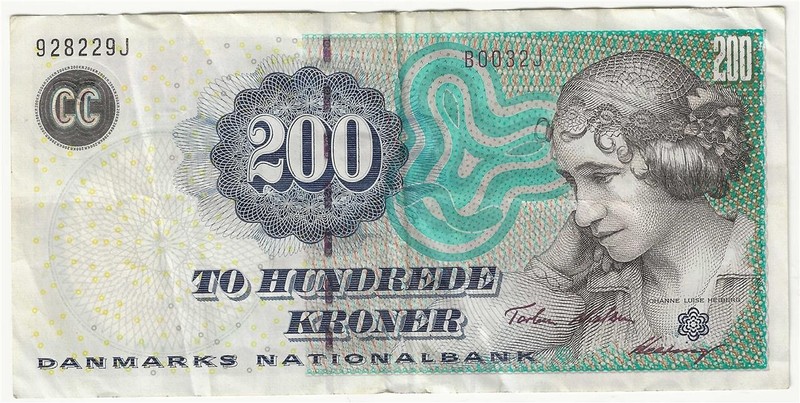 DENMARK  200 KRONER BANKNOTE  2003  P62a   VERY FINE