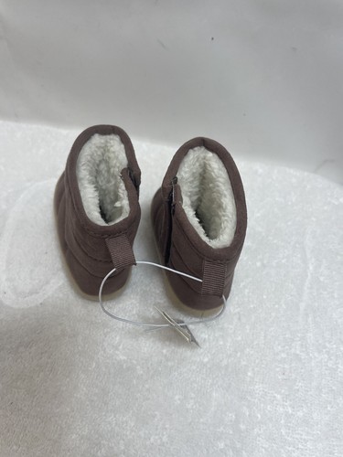 Old Navy Baby Mauve Faux-Suede Sherpa-Lined Side Fastener Boots Booties - Picture 13 of 17