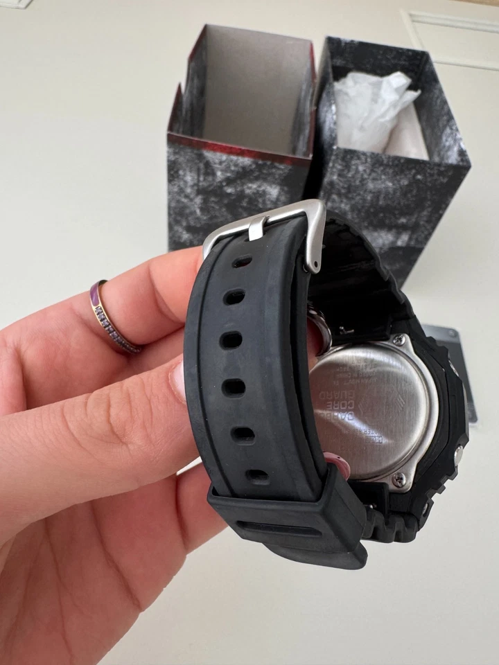 Casio G-Shock GA-2100-1A1, foto 2 di 5