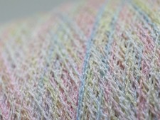 D32 (50€/kg) 250g CALYPSO EFFEKTGARN BOUCLÉ PASTELL REGENBOGEN (12) Zwirn Wolle