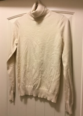 Ladies Chadwicks of Boston Size Small Cream Colored Sweater Silk and Nylon 