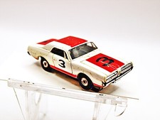 Aurora MM T-Jet Cougar Tough One White/ Red 3 Nice