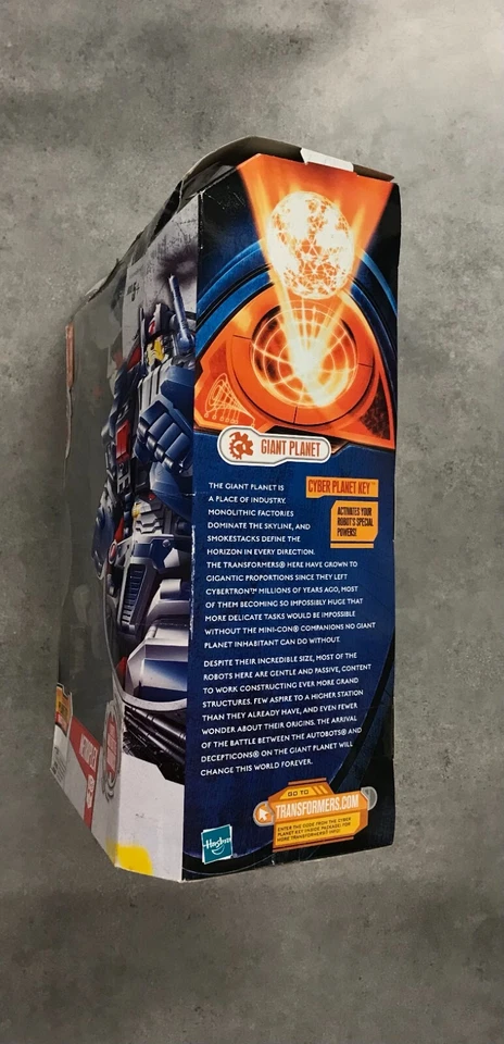 Transformers Cybertron (2005) Leader Class Metroplex Figure COMPLETE! - Image 3 of 4