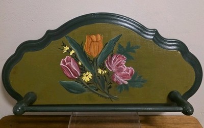Vintage Wooden Rosemaling Floral Towel Holder Rack Wall Mount Hand Painted 