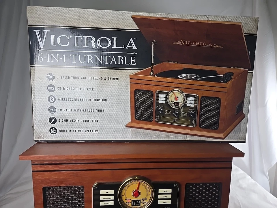 6 IN 1 - Innovative Technology VTA-200B Wooden Music Center Turntable CD Player - Image 3 of 4