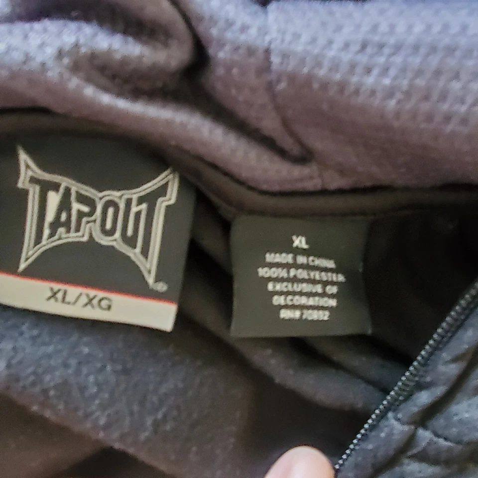 Tapout MMA Full Zip Black Hoodie Jacket Mens Size XL Embroidered Logo w/ Pockets - Image 4 of 4
