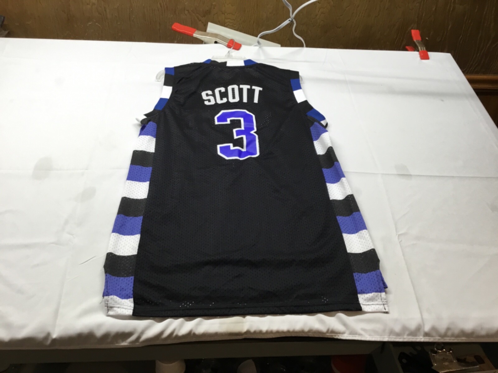 LUCAS SCOTT ONE TREE HILL RAVENS BLACK BASKETBALL JERSEY ANY NUMBER OR  PLAYER