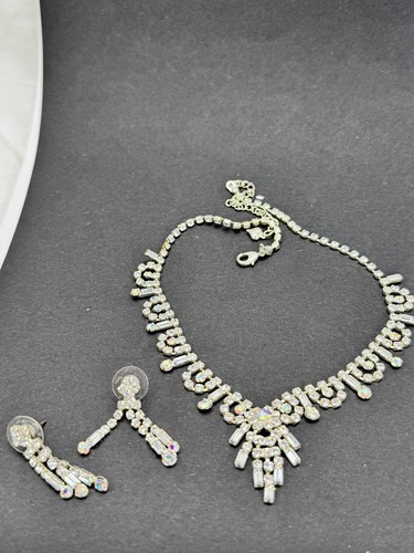 Rhinestone Necklace 16" choker  pierced drop earrings Silver Tone Sparkles case - 第 3/10 張圖片