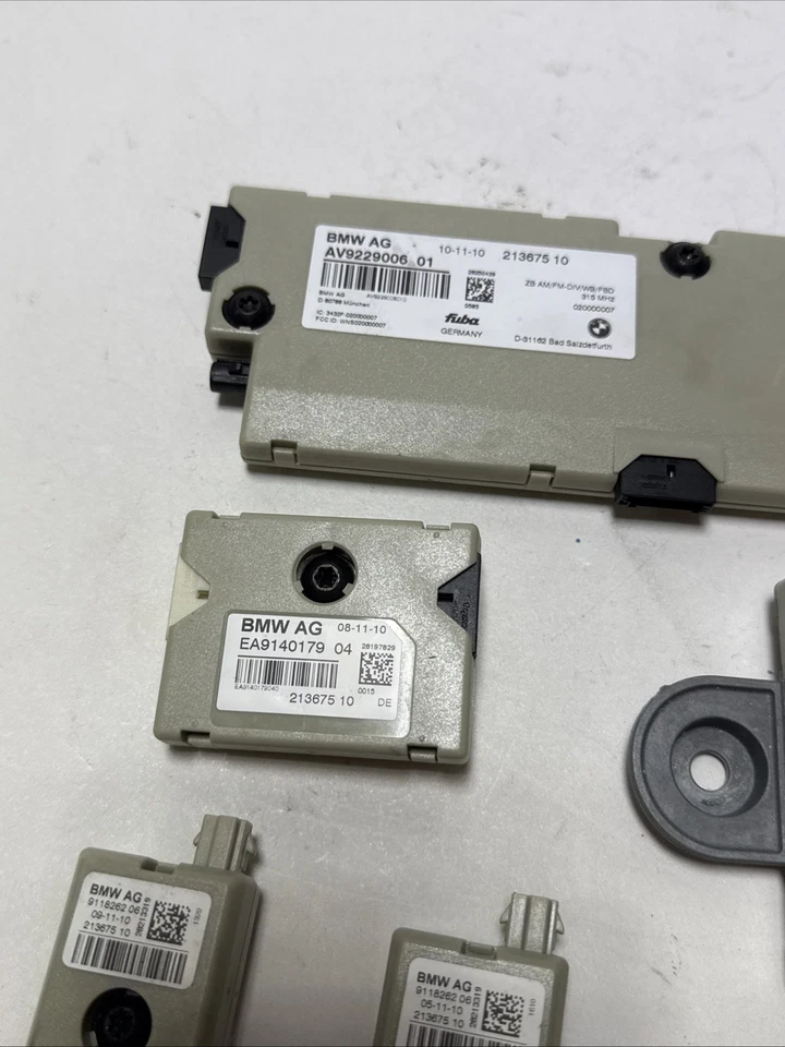 2011-2016 宝马 535xi f10 后部无线电天线陷阱电路电源模块放大器套装原始设备制造商 — 第 3/4 张图片